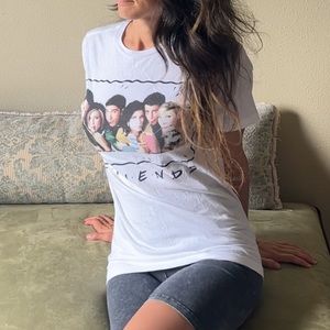 Official F.R.I.E.N.D.S. merch vintage-style cotton t-shirt XS